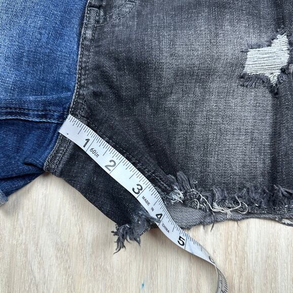 Cabi Park Colorblock Distressed Raw Hem Park Short Shorts Style #5987 Size 2 - Picture 5 of 14